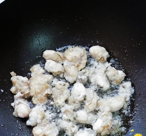 香煎生蠔怎么做才鲜嫩多汁？步骤和技巧是什么？