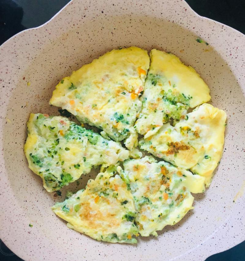鲜虾蛋饼怎么做？有哪些简单步骤和技巧？