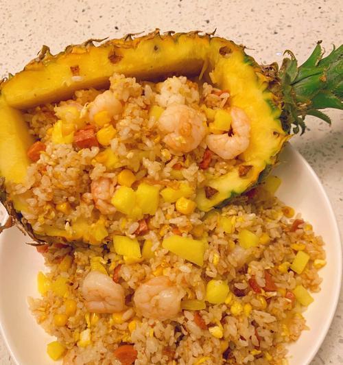 鲜虾菠萝炒饭怎么做？具体步骤和技巧是什么？