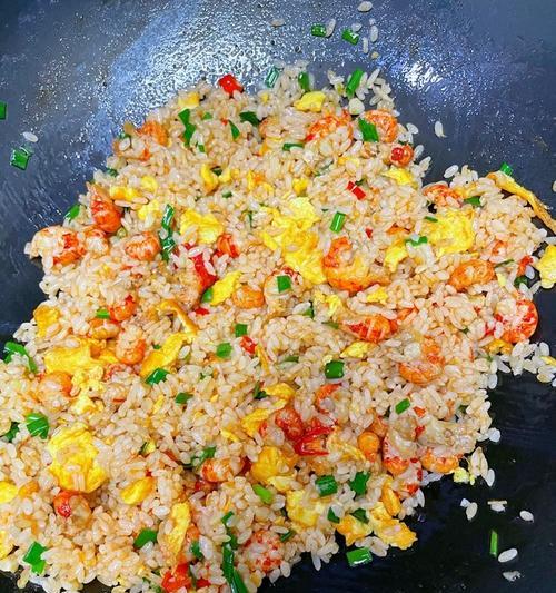 鲜味蚝油炒饭怎么做？炒饭的鲜味秘诀是什么？