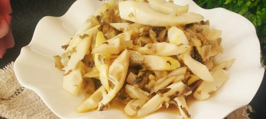 鲜笋咸菜炖猪蹄的做法是什么？步骤详解有吗？
