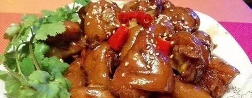鲜蔬炖猪蹄的做法是什么？如何做出美味的鲜蔬炖猪蹄？
