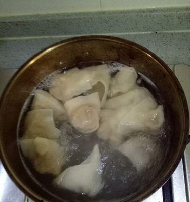 鲜肉木耳馄饨怎么做？有哪些步骤和技巧？