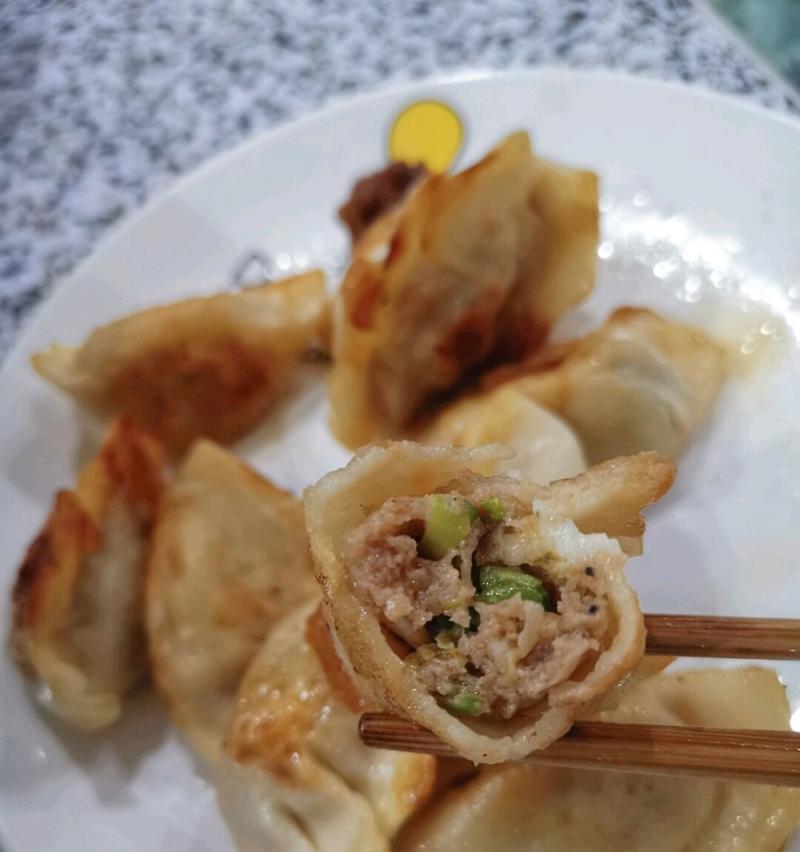 鲜肉白菜包的做法是什么？如何在家轻松制作？