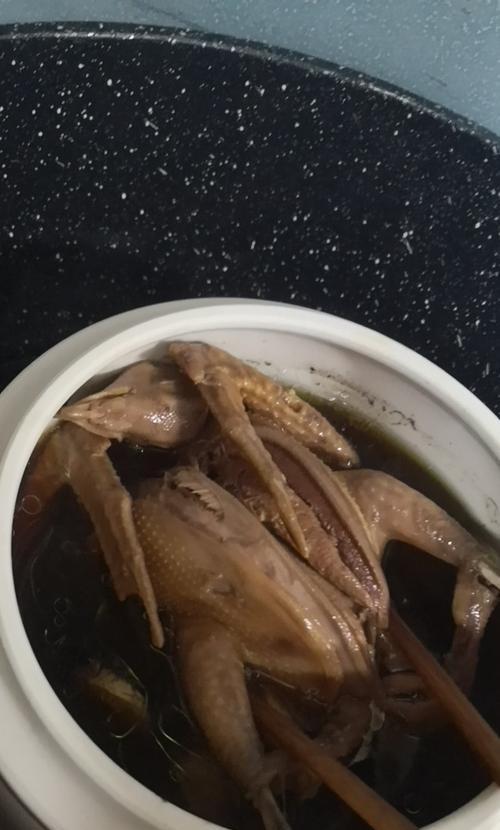鲜人参炖白鸽汤怎么做？有哪些健康益处？