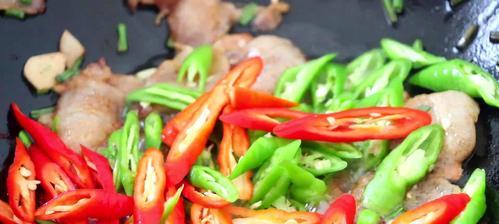 鲜蘑油菜小炒肉怎么做？步骤和技巧有哪些？