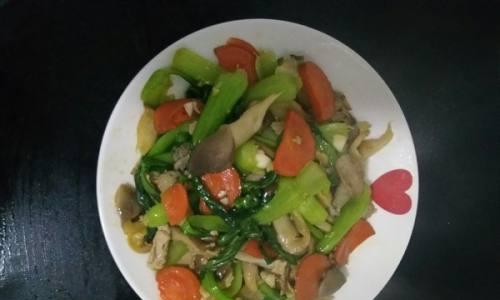 鲜蘑炒油菜的做法是什么？这道菜怎么做才好吃？