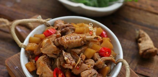 鲜美竹笋鸭肉煲怎么做？步骤和技巧是什么？