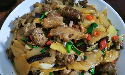 鲜美竹笋鸭肉煲怎么做？步骤和技巧是什么？