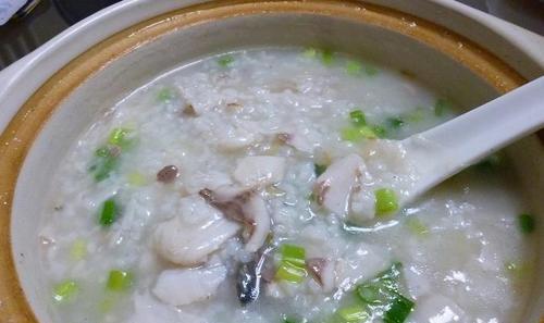 鲜美鱿鱼香粥怎么做？详细步骤和技巧是什么？