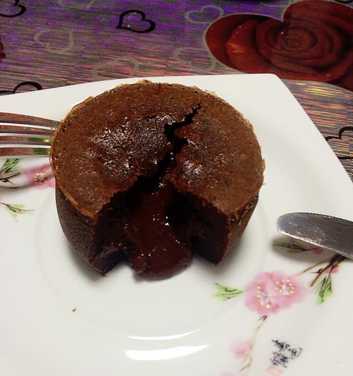 鲜玫瑰花酱蒸蛋糕怎么做？步骤和技巧是什么？