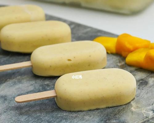 如何在家自制鲜芒果冰淇淋？制作过程中需要注意哪些问题？