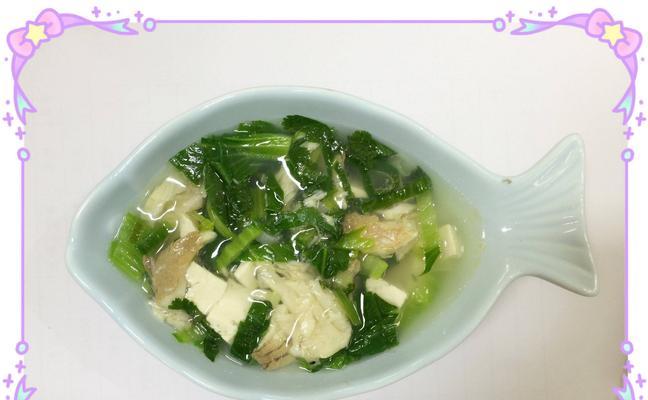 鲜菌奶白鲫鱼汤怎么做？步骤和技巧有哪些？