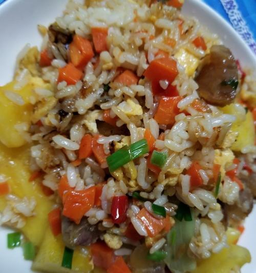 鲜贝蔬菜炒饭怎么做？步骤和技巧有哪些？