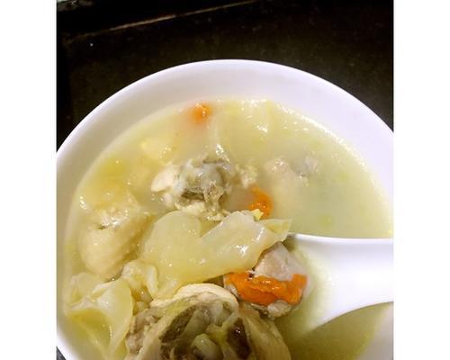 鲜艾煲嫩鸡汤的做法是什么？如何煲出鲜美可口的鸡汤？