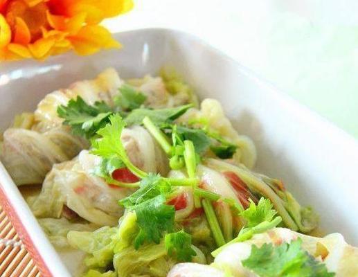 夏天如何制作清凉解暑的冷食？具体步骤是什么？