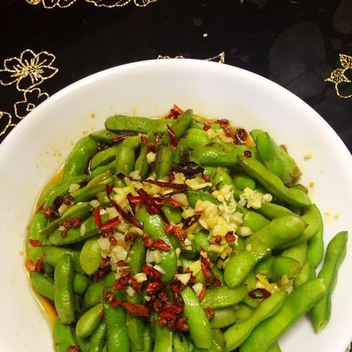 夏日凉拌毛豆怎么做？有哪些步骤和技巧？