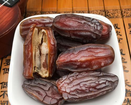 苦瓜椰枣怎么做？夏日清凉甜品的制作方法是什么？