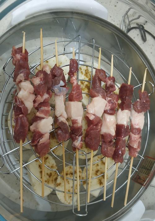 夏日烤串怎么做？有哪些简单易学的烤串食谱？