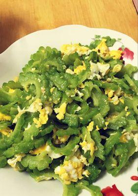 凉瓜炒蛋怎么做？夏日清凉小菜的制作方法是什么？