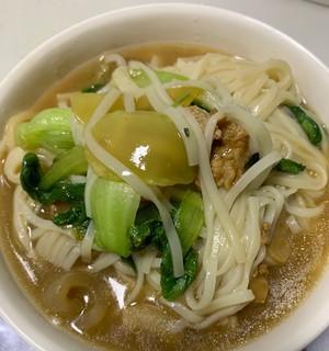 夏季清凉汤面怎么做？有哪些简单易学的食谱推荐？