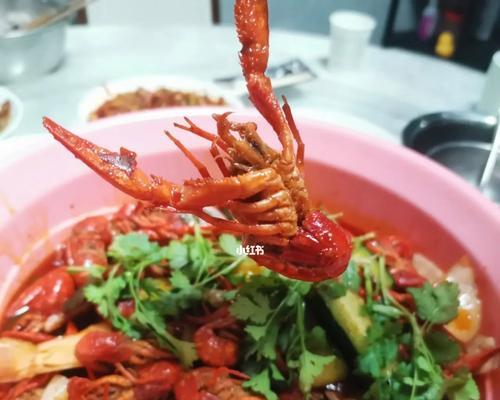 夏季麻辣小龙虾怎么做才够味？有哪些步骤和技巧？
