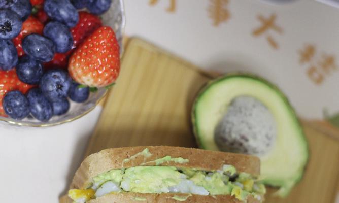下午茶牛油果三明治怎么做？有哪些简单步骤？