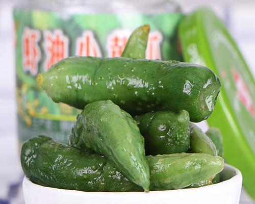 虾油小咸菜怎么做？详细步骤和技巧是什么？