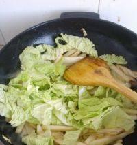 虾油白菜怎么做？有哪些步骤和技巧？