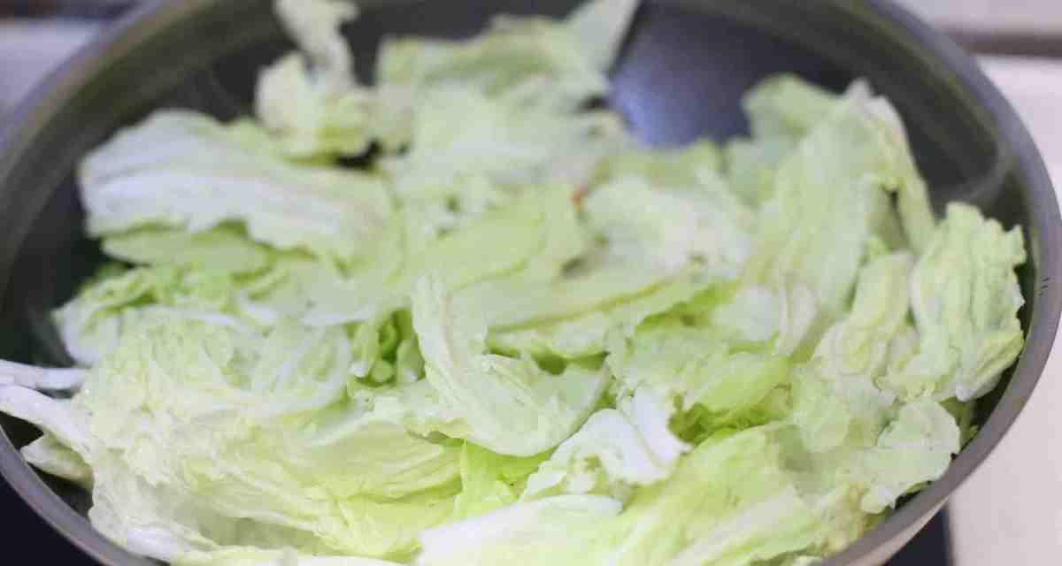 虾油白菜怎么做？有哪些步骤和技巧？