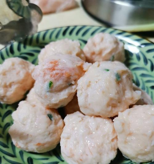 虾丸的做法是什么？如何在家轻松制作美味虾丸？