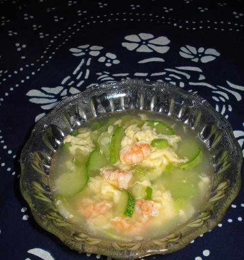 虾汤怎么做才鲜美？有哪些简单易学的步骤？