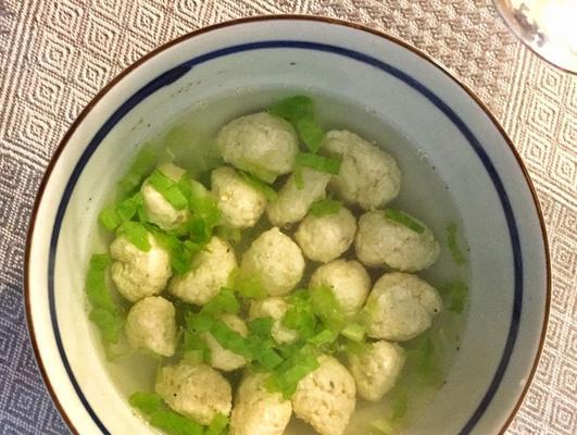 虾肉猪肉丸子汤的做法是什么？如何做出鲜美的虾肉猪肉丸子汤？