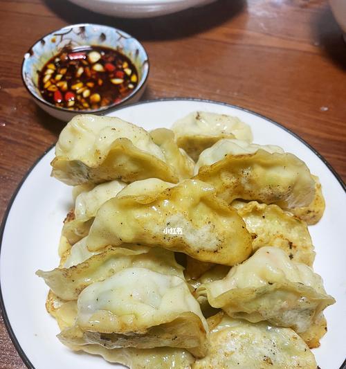 虾肉水煎饺怎么做？步骤和技巧有哪些？