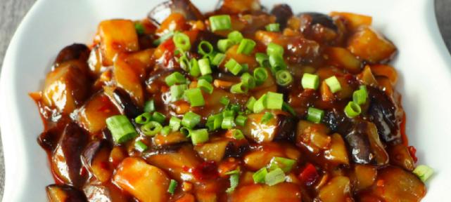 虾肉末九层塔香草茄子怎么做？步骤和技巧是什么？