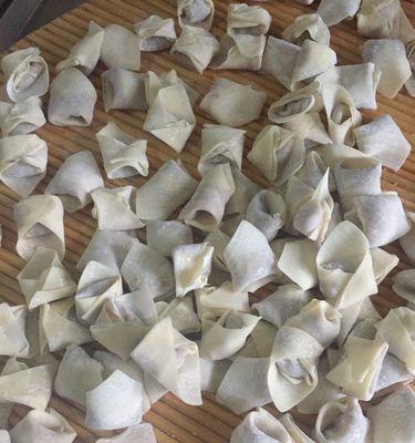 虾仁三鲜馄饨怎么做？详细步骤和常见问题解答？
