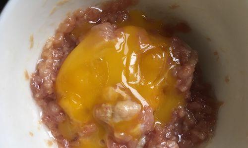 虾仁肉末蒸豆腐怎么做？步骤和技巧有哪些？