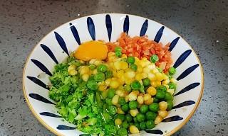 虾仁木耳蔬菜饼的做法是什么？如何在家轻松制作？