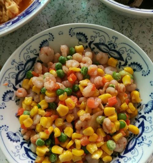 虾仁莲藕炒玉米怎么做？步骤和技巧有哪些？