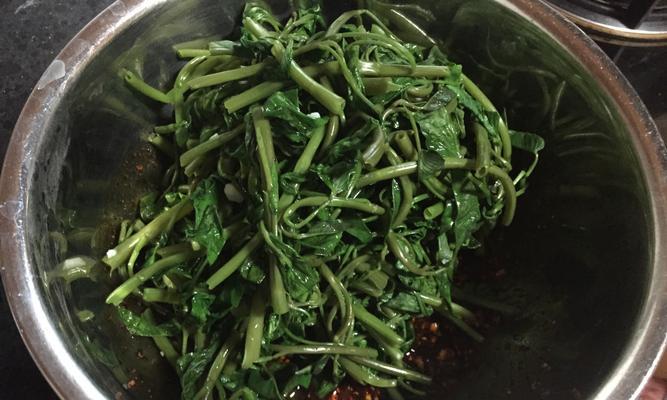 虾仁空心菜包子怎么做？步骤和技巧是什么？