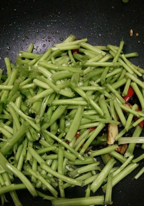 虾仁空心菜包子怎么做？步骤和技巧是什么？