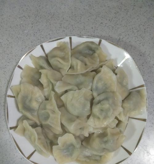 虾仁韭菜鸡蛋饺子馅怎么做？有哪些步骤和技巧？
