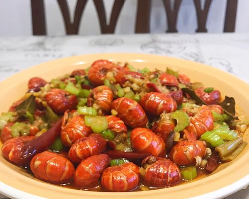 虾仁黑木耳豆瓣酱怎么做？步骤和技巧有哪些？