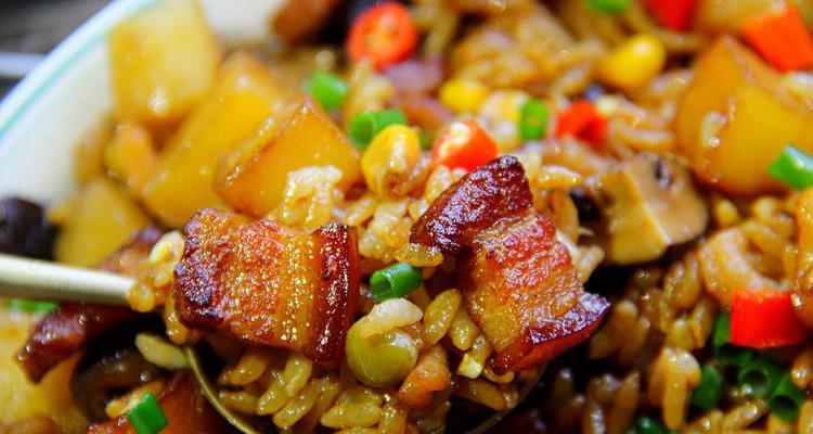 虾仁海木耳焖饭怎么做？步骤和技巧有哪些？