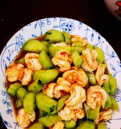 虾仁炒小黄瓜的做法是什么？如何炒出鲜嫩爽口的小黄瓜？