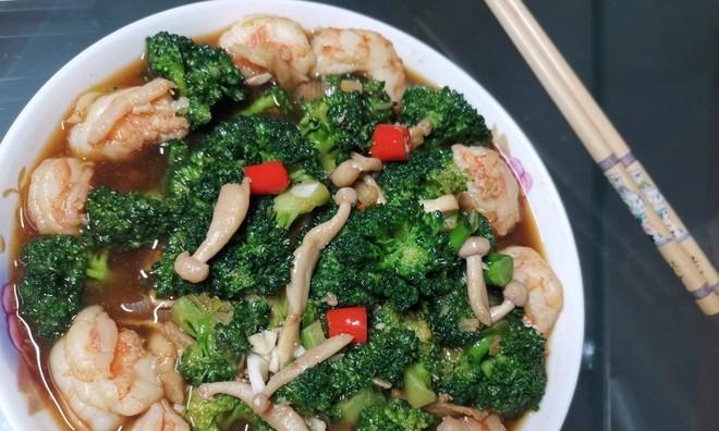 虾仁炒西兰花怎么做？步骤和技巧有哪些？