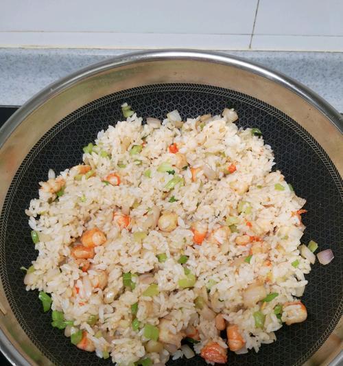 虾仁炒饭怎么做才好吃？步骤和技巧是什么？