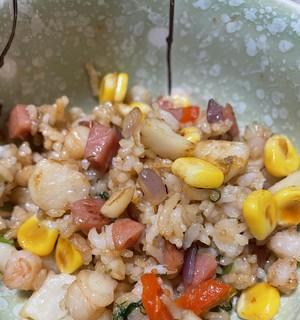 虾仁彩椒炒饭怎么做？详细步骤和技巧是什么？