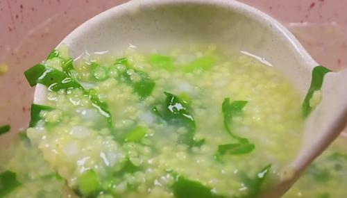 虾仁菠菜粥怎么做？有哪些步骤和技巧？