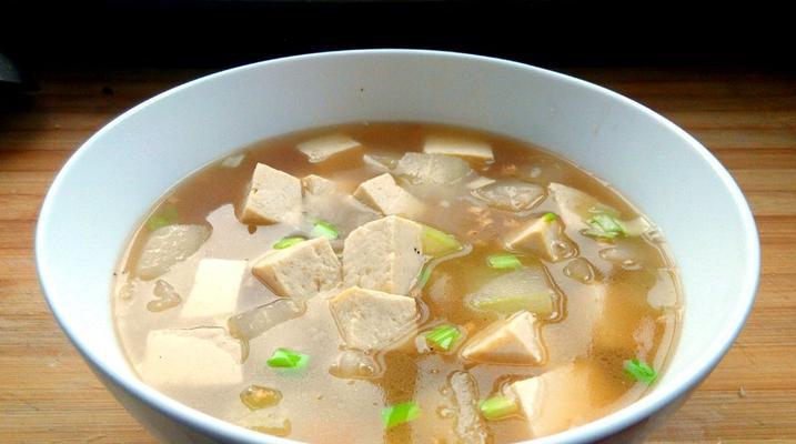 虾皮蔬菜豆腐羹怎么做？有哪些步骤和技巧？